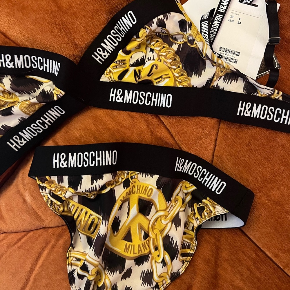 Moschino H&M bra and panty set. Never worn!